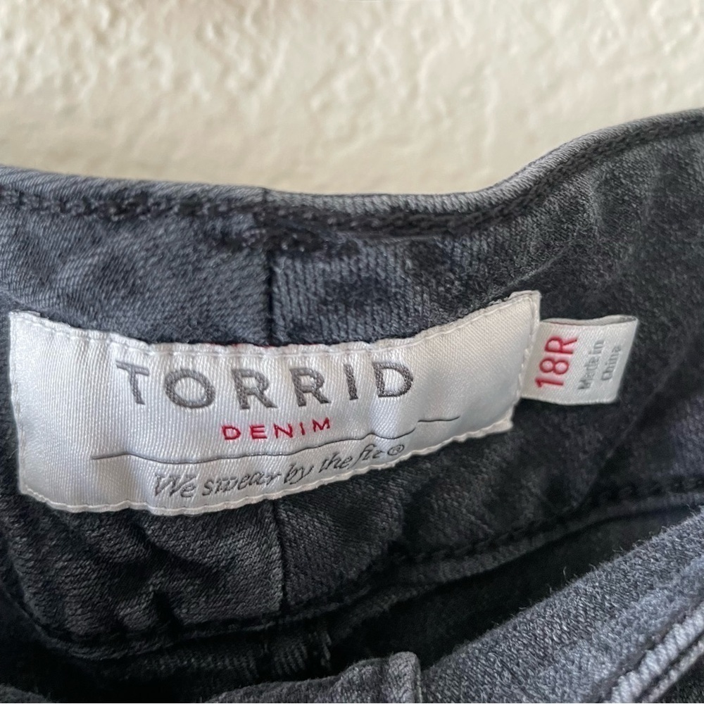 Torrid JEGGING SKINNY SUPER STRETCH HIGH-RISE JEAN - Picture 5 of 6